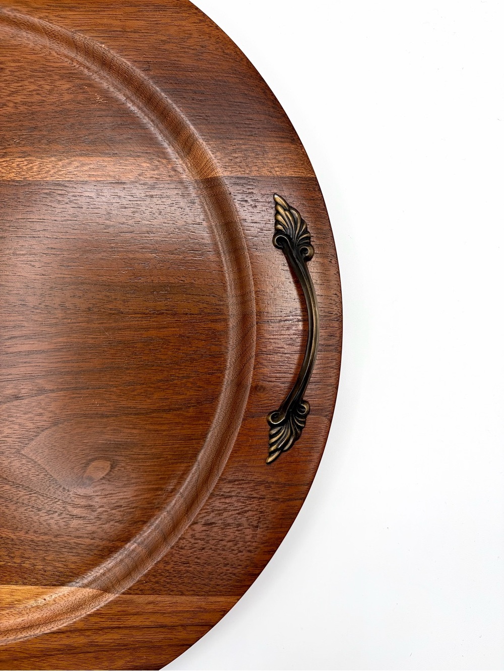 Vintage Ozark Walnutware Round Wood Serving Tray With Handles - Picture 4 of 7